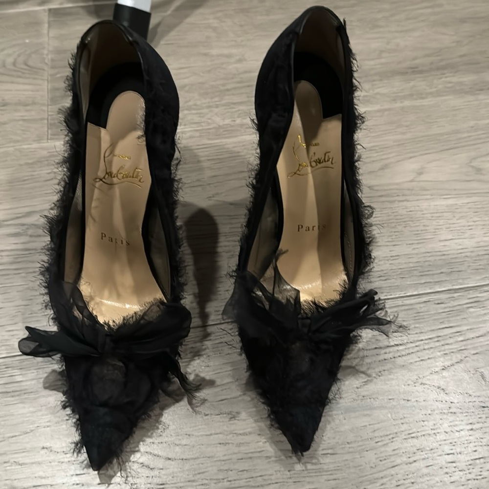 Beautiful tulle pumps!!